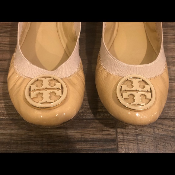 Tory Burch Caroline Flat - Picture 5 of 7